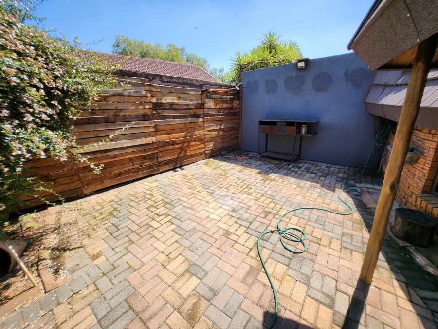 6 Bedroom Property for Sale in Vaalpark Free State